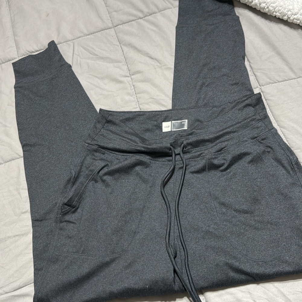 Lolë joggers